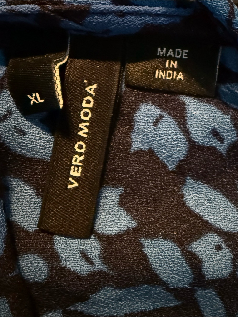 Vero Moda Blue and Black Leaf-Pattern Dress - Picture 4 of 4